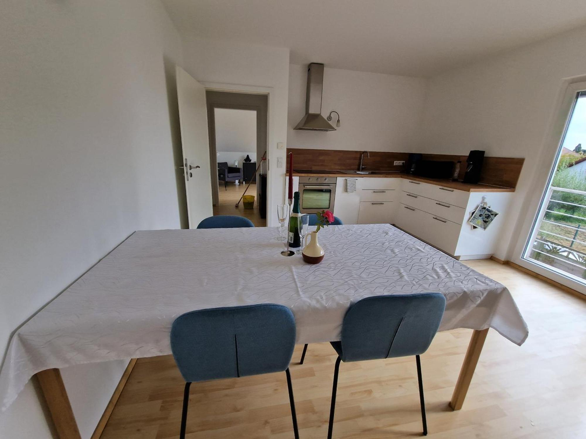 Ferienwohnung Rosenbluete นอยชตัดท์ อัน แดร์ ไวน์ชตราเซอ ภายนอก รูปภาพ