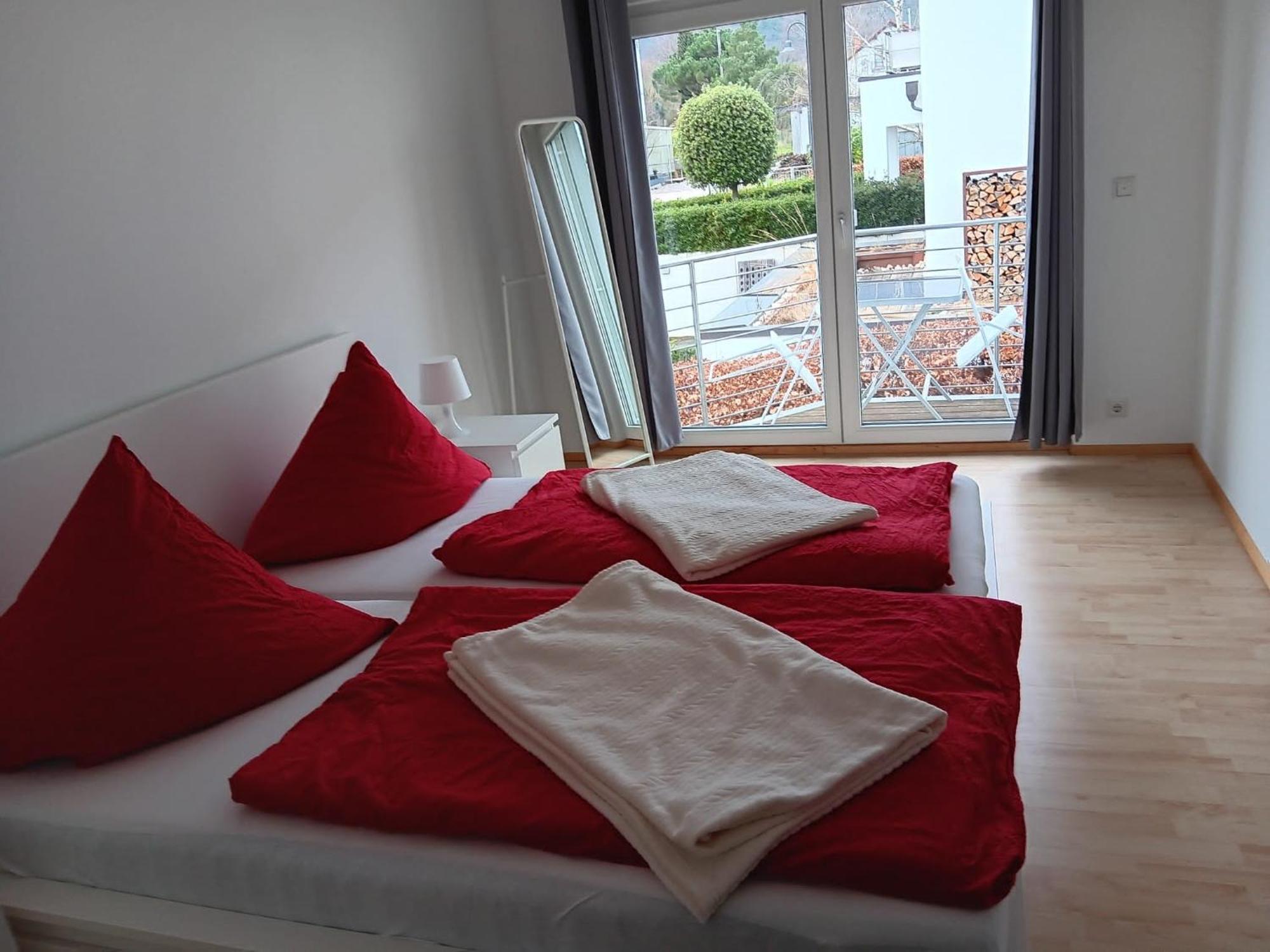 Ferienwohnung Rosenbluete นอยชตัดท์ อัน แดร์ ไวน์ชตราเซอ ภายนอก รูปภาพ